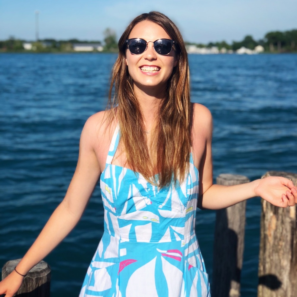 Meet your Posher, Ayla